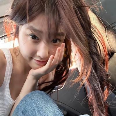 加油站的女孩